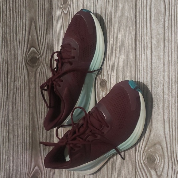 lululemon athletica Shoes - Lululemon blissfeel running burgundy and blue woman shoes 8